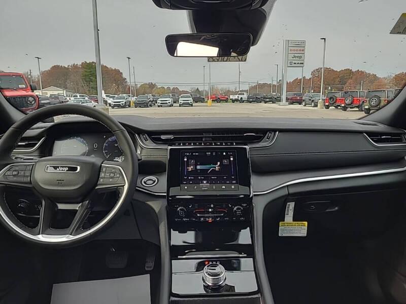 2025 Jeep Grand Cherokee