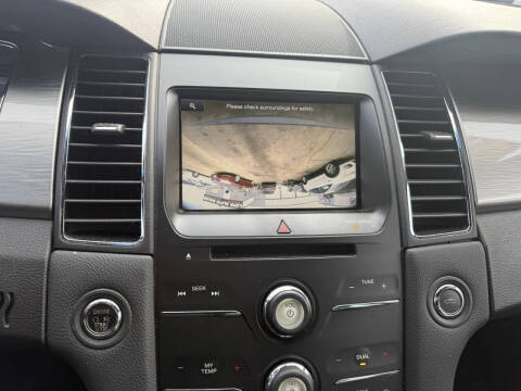 2015 Ford Taurus SEL