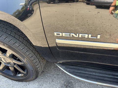 2011 GMC Yukon Denali