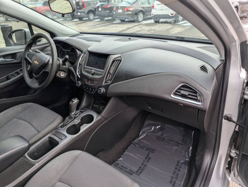 2019 Chevrolet Cruze LS