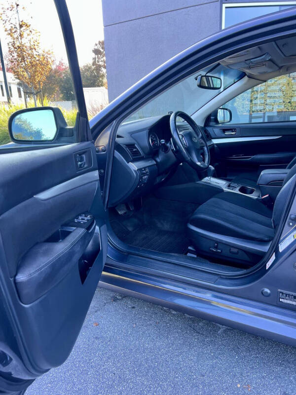 2014 Subaru Legacy 2.5i Premium