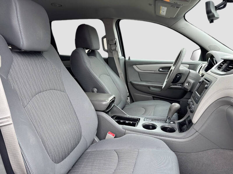 2016 Chevrolet Traverse LS