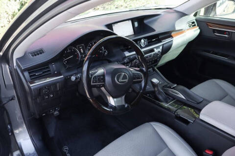 2016 Lexus ES 350