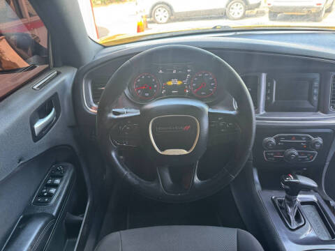 2017 Dodge Charger SE