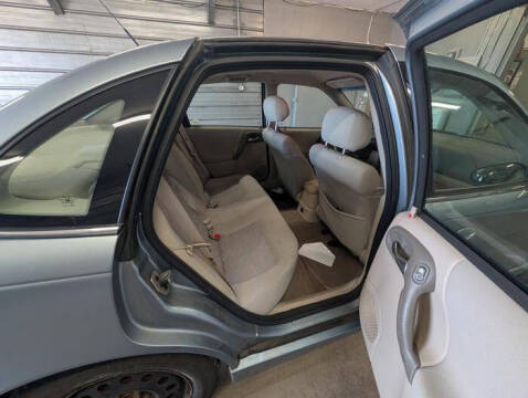 2003 Saturn L-Series L200