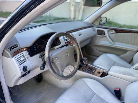 2000 Mercedes-Benz E-Class E 320