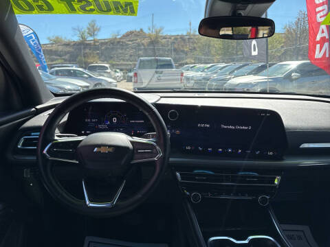 2024 Chevrolet Traverse LT