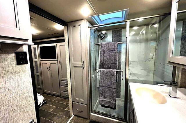 2022 Freightliner XCR Chassis