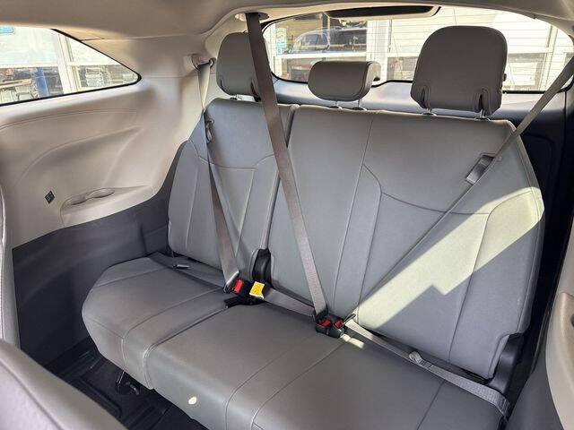 2023 Toyota Sienna XLE 7-Passenger