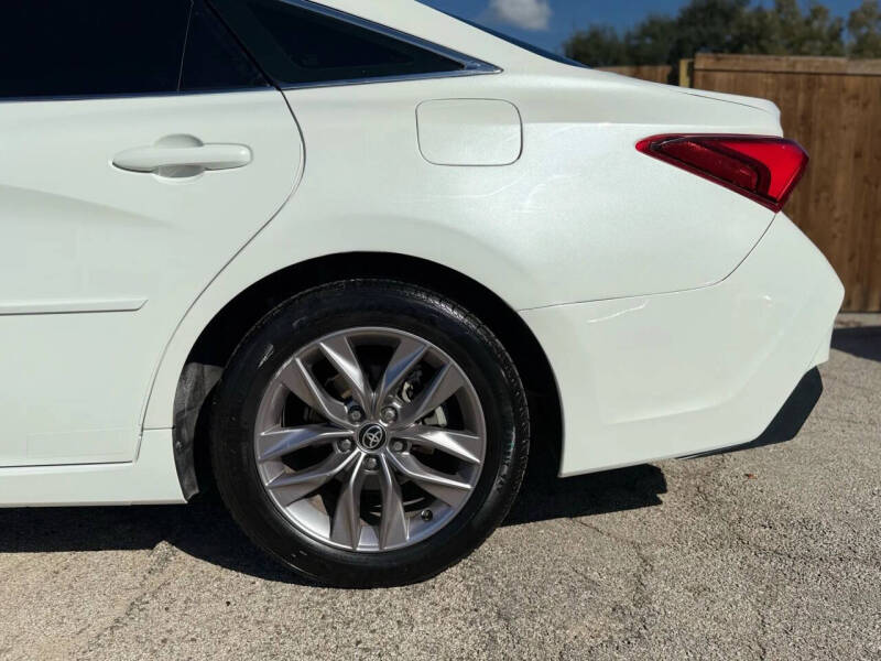 2021 Toyota Avalon XLE