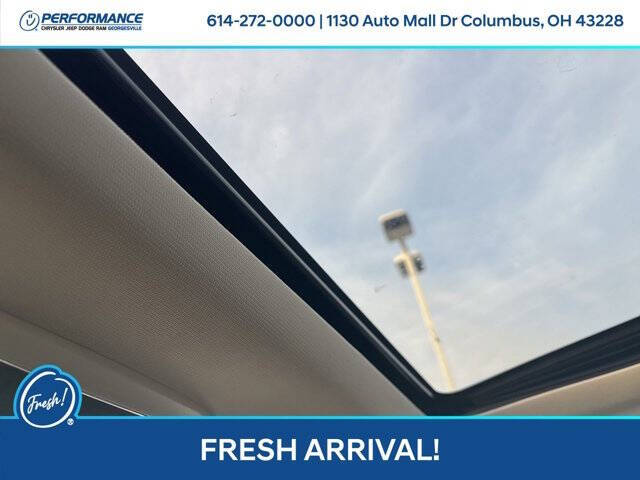 2023 Chrysler 300 Touring L