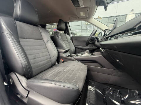 2023 Mitsubishi Outlander PHEV SE