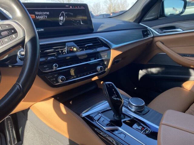 2022 BMW 5 Series 530e