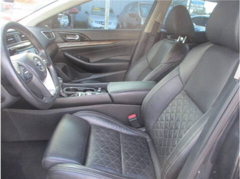 2017 Nissan Maxima Platinum