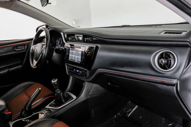 2017 Toyota Corolla SE