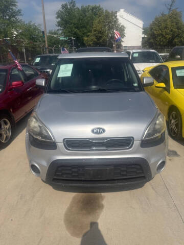 2012 Kia Soul +