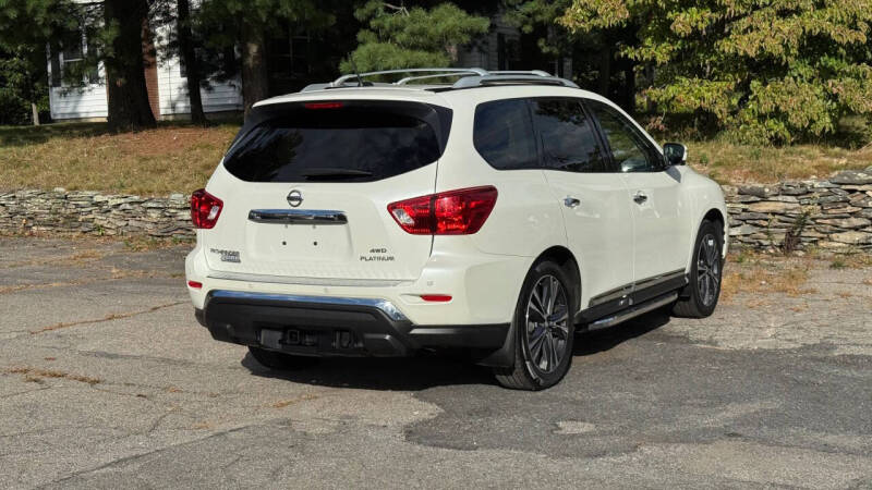 2018 Nissan Pathfinder Platinum
