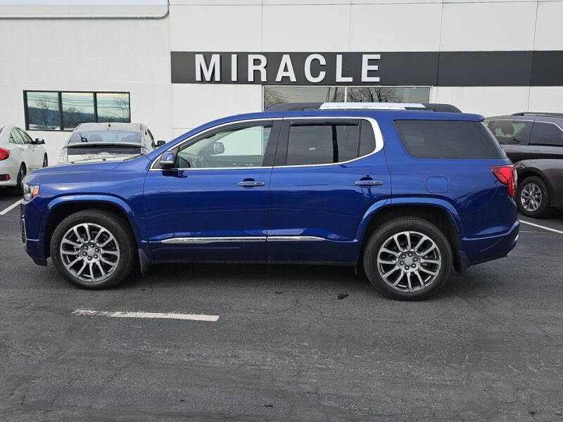 2023 GMC Acadia Denali