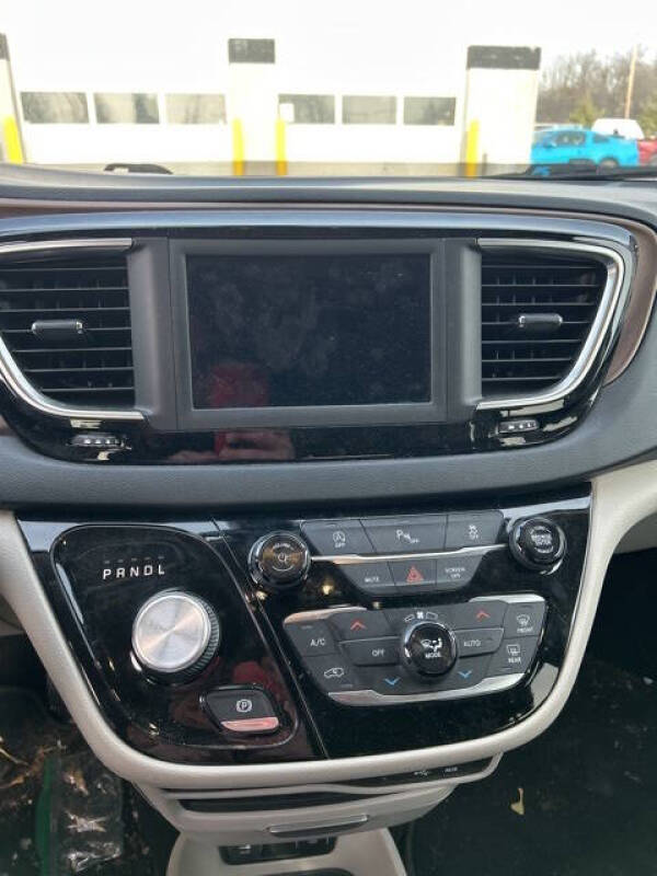 2019 Chrysler Pacifica Touring L