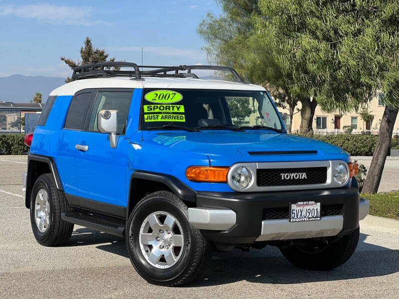 2007 Toyota FJ Cruiser for sale at Esquivel Auto Depot Inc in Rialto CA