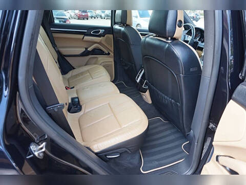 2014 Porsche Cayenne Platinum