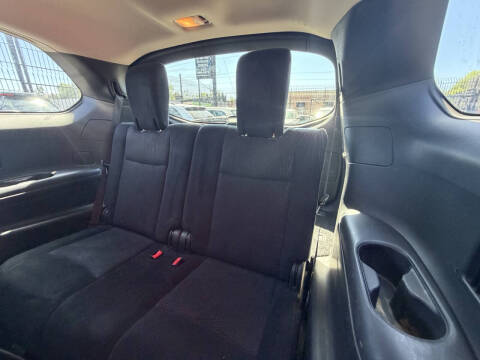 2016 Nissan Pathfinder SV