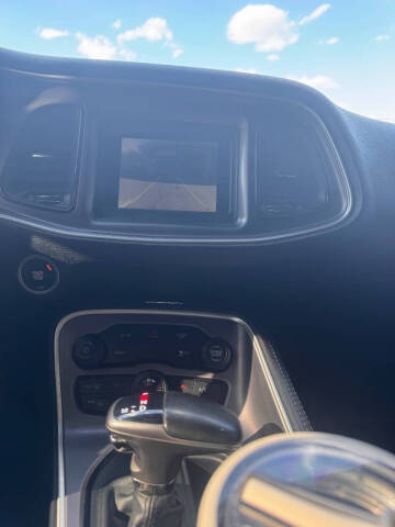 2019 Dodge Challenger SXT