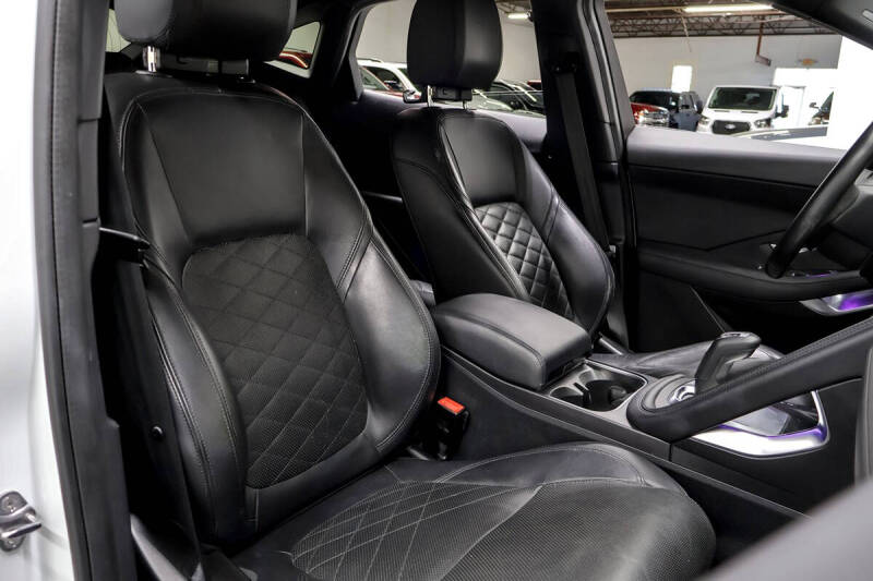 2020 Jaguar E-PACE P250