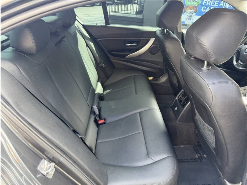 2013 BMW 3 Series 328i