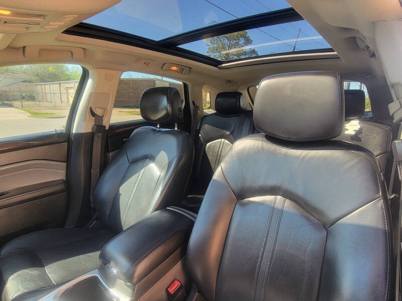 2011 Cadillac SRX Performance Collection