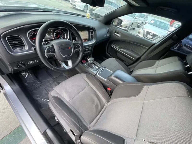 2016 Dodge Charger SXT