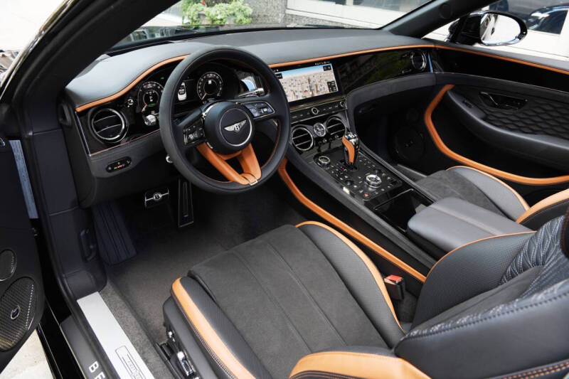 2025 Bentley Continental