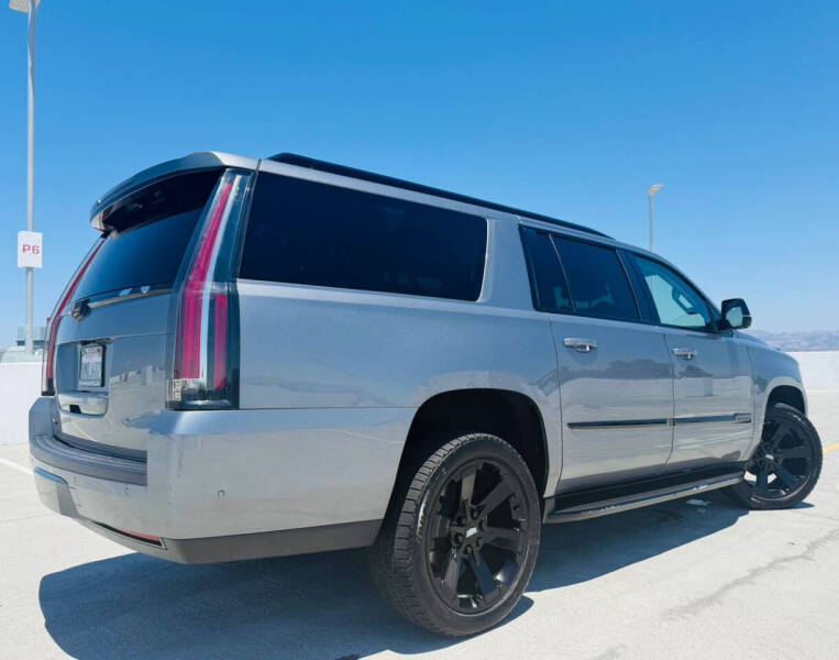 2020 Cadillac Escalade ESV Standard