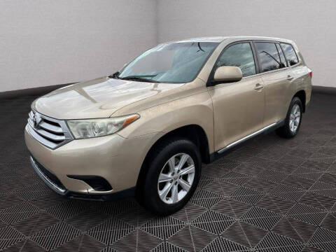 2012 Toyota Highlander SE