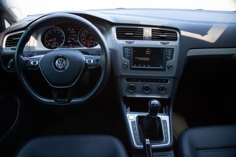 2017 Volkswagen Golf