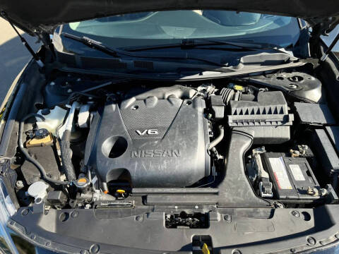 2016 Nissan Maxima Platinum