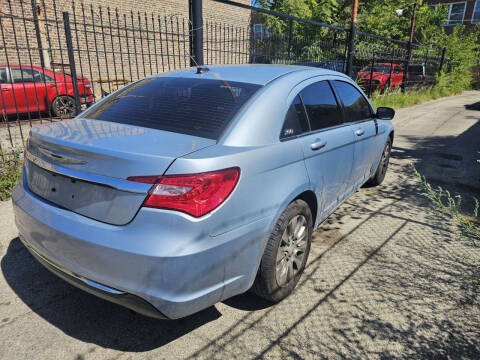 2013 Chrysler 200 LX