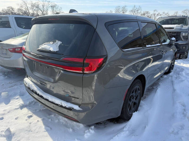 2022 Chrysler Pacifica Hybrid Limited