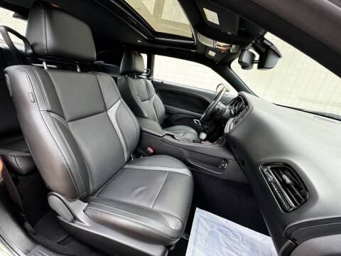 2023 Dodge Challenger SXT