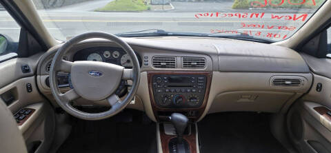 2006 Ford Taurus SEL