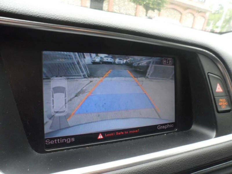 2012 Audi Q5 2.0T quattro Premium Plus