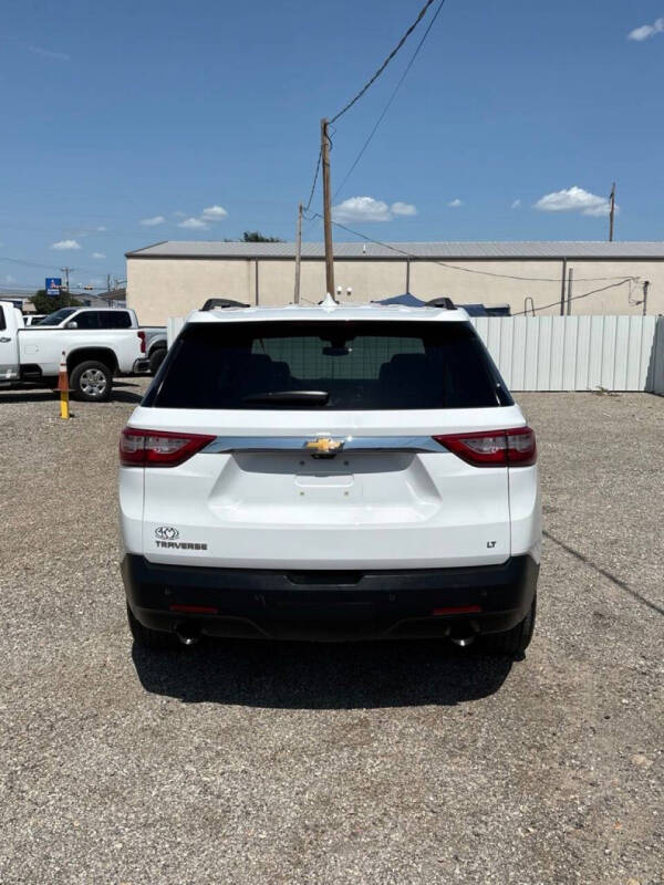 2021 Chevrolet Traverse LT Leather