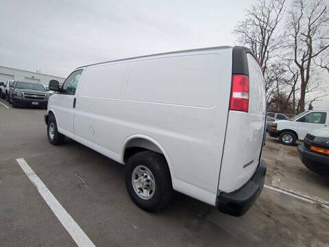 2025 Chevrolet Express 2500