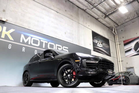 2017 Porsche Cayenne GTS