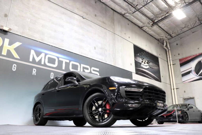 2017 Porsche Cayenne GTS