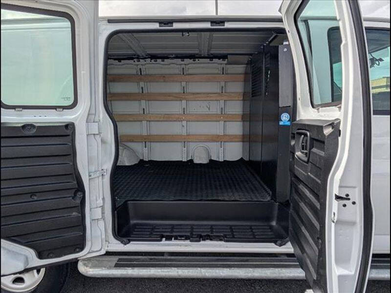 2023 Chevrolet Express 2500