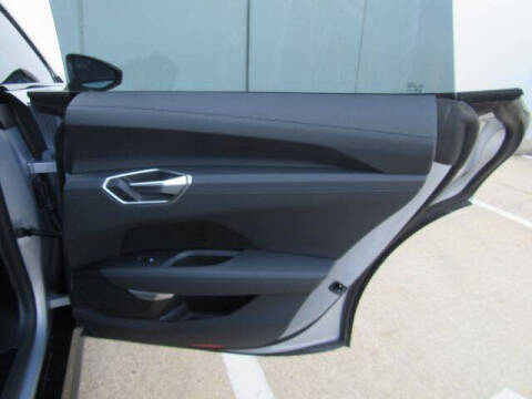 2024 Audi e-tron GT quattro Premium Plus