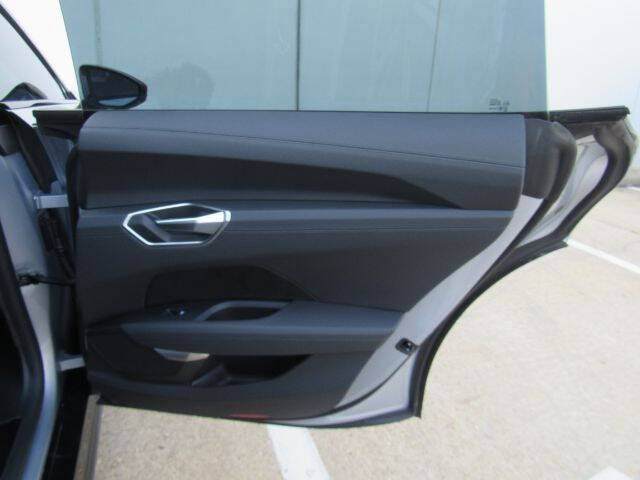 2024 Audi e-tron GT quattro Premium Plus