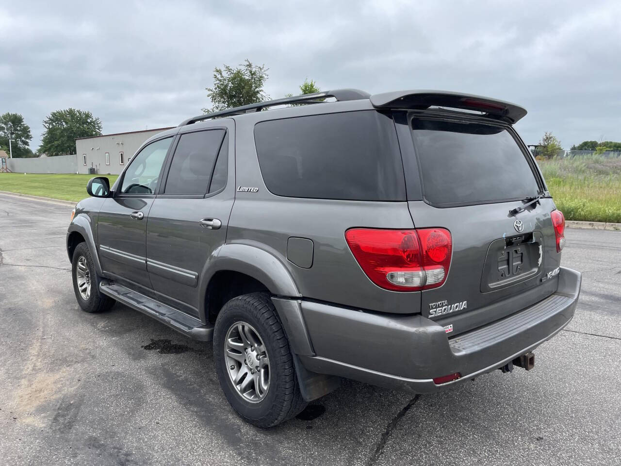 2005 Toyota Sequoia for sale at Twin Cities Auctions in Elk River, MN