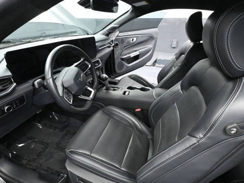2024 Ford Mustang EcoBoost Premium